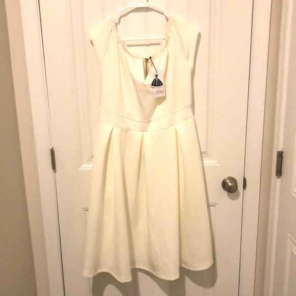 NWT Lalagen XXL gorgeous polyester and spandex cape sleeve dress soft beautiful - Picture 4 of 13